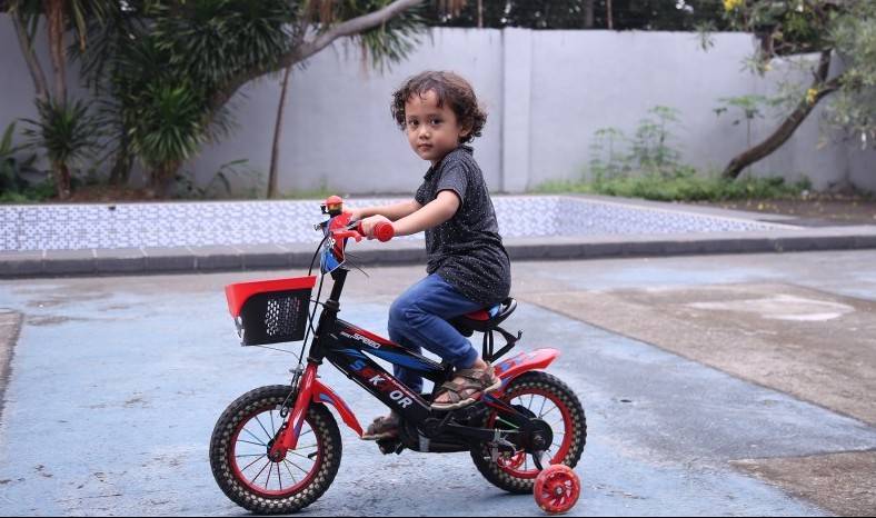 Untuk Mereka yang Mengasihani Anak Saya Karena Menjadi Anak Daycare