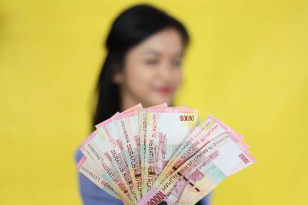 Bijak Kelola THR Agar Tak Habis Sia-sia