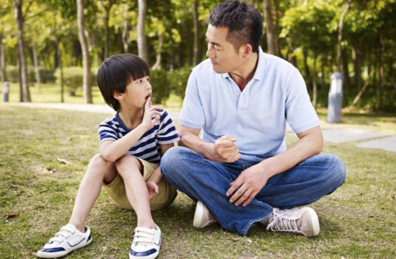 Sebelum Mengajarkan Anak, Sudahkah Kita Mengajar Diri Kita Sendiri?