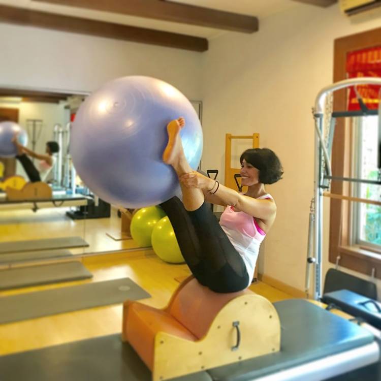 Visia Milana: Injured Saat Melahirkan Membuat Saya Berkenalan dan Jatuh Cinta pada Pilates.
