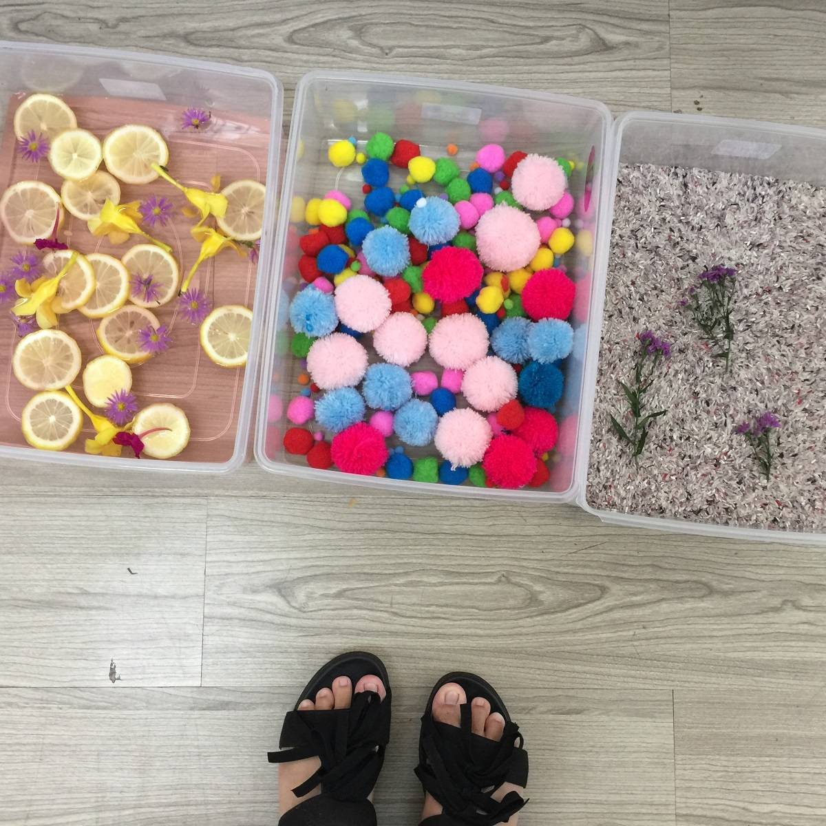 Pilihan Sensory Play di Rumah dan Manfaatnya untuk si Kecil