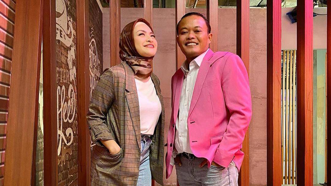 Pernikahan Beda Usia yang Jauh, Apa Kelebihan dan Kekurangannya?
