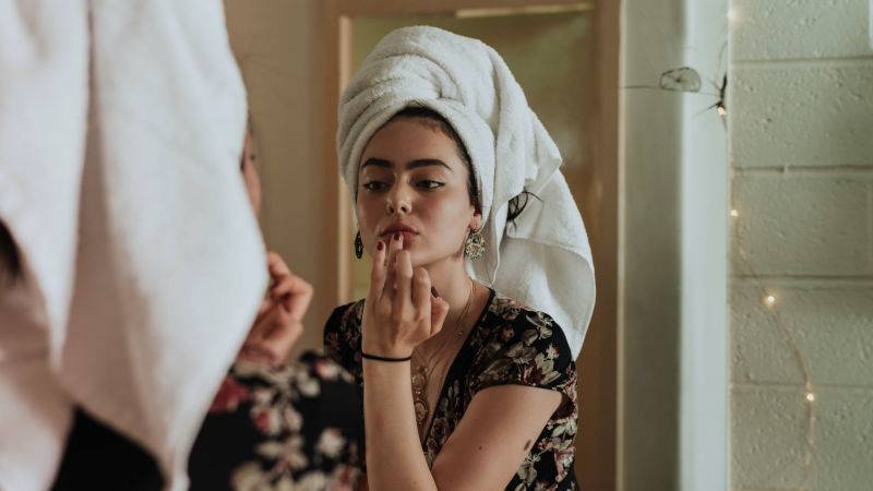 Kuis: True or False: Mitos dan Fakta Seputar Skin Care dan Penuaan Kulit