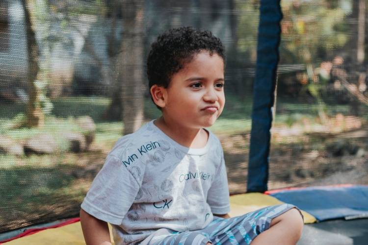 7 Pekerjaan Rumah Tangga yang Perlu Kita Ajarkan ke Anak Laki-laki