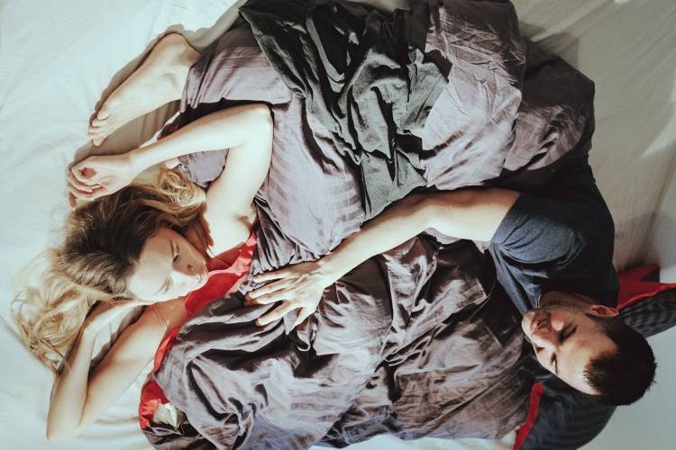 Psst, Ini  8 Cara Menghilangkan Bekas Cupang Sisa Bercinta