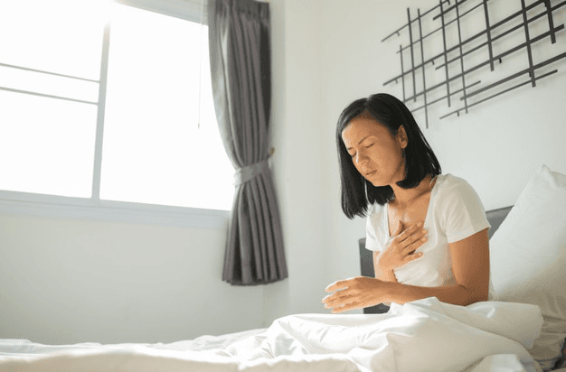 4 Langkah Meningkatkan Saturasi Oksigen, Termasuk Proning