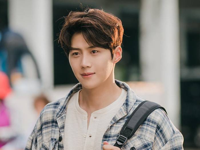 Kuis: Seberapa Ngefans Kamu Sama Kim Seon Ho?