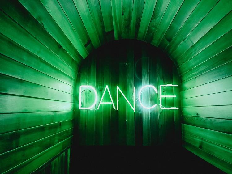 Semua yang Anda Perlu Tahu Tentang Pole Dancing