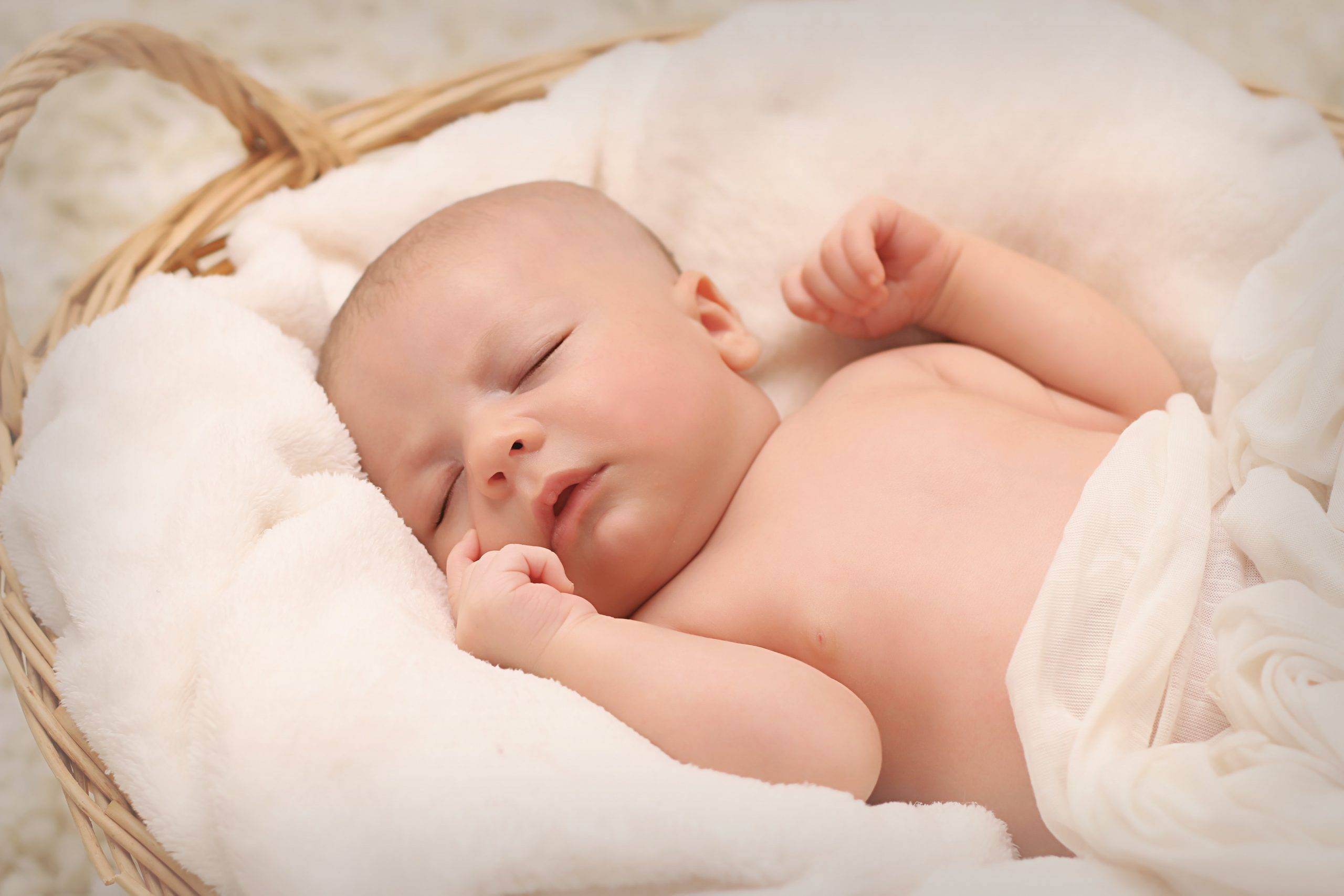 90 Nama Bayi Perempuan Modern 2021 Beserta Artinya