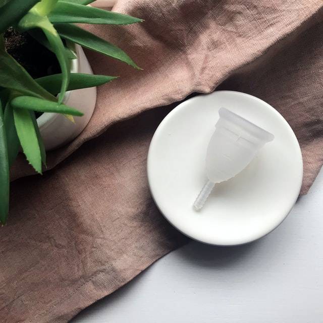 Rekomendasi Menstrual Cup Untuk Ibu Bekerja