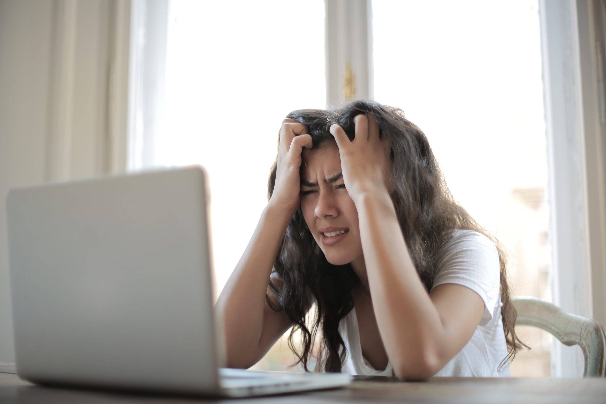 “Apakah Aku Toxic?”, Ini 10 Tanda Kita Memiliki Toxic Relationship dengan Diri Sendiri dan Cara Berhentinya