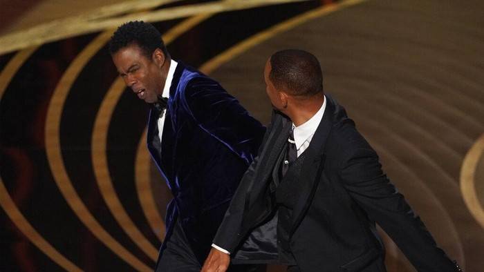 Membela Pasangan Seperti Will Smith, Tepatkah?