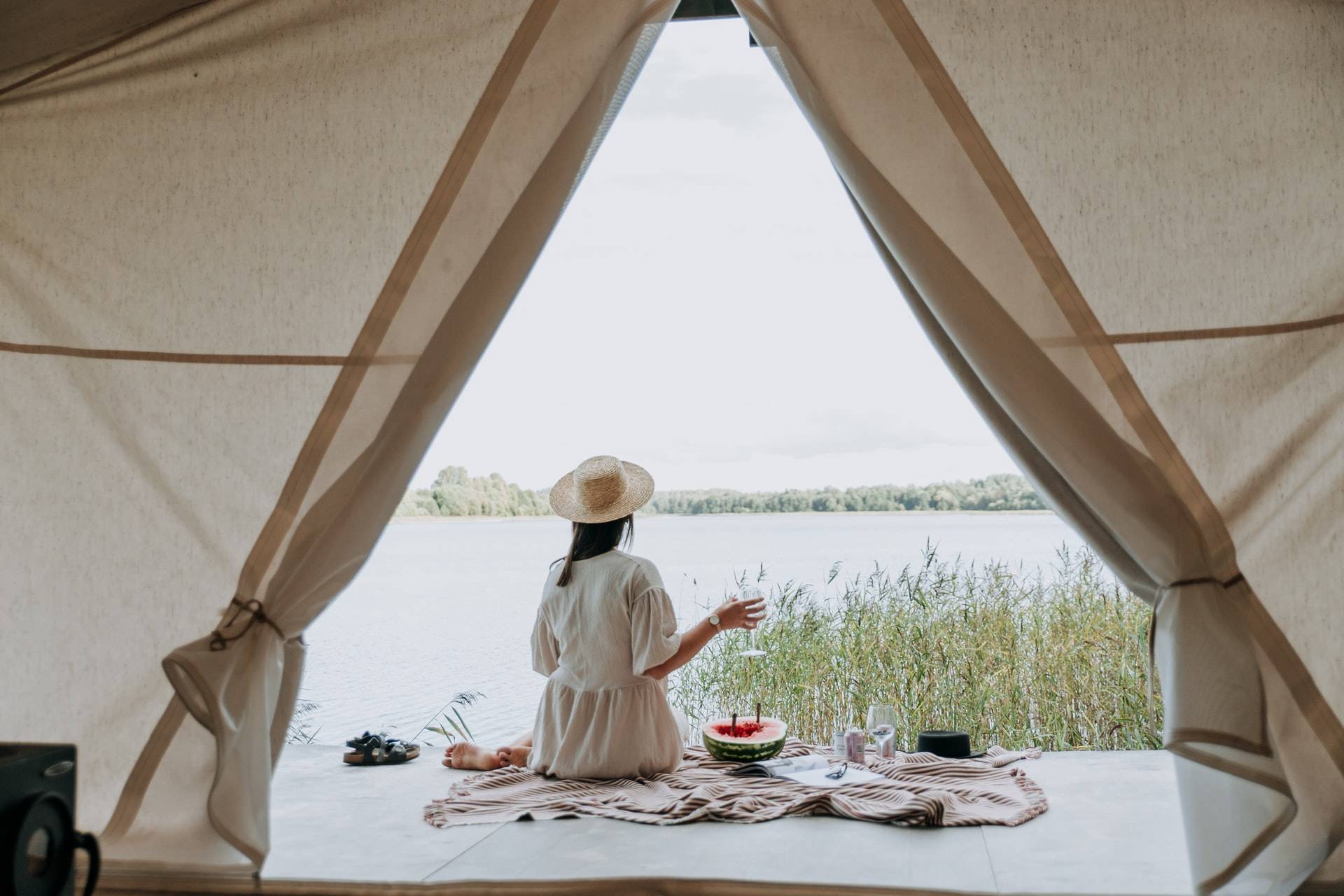 5 Rekomendasi Glamping Buat Liburan Sekolah