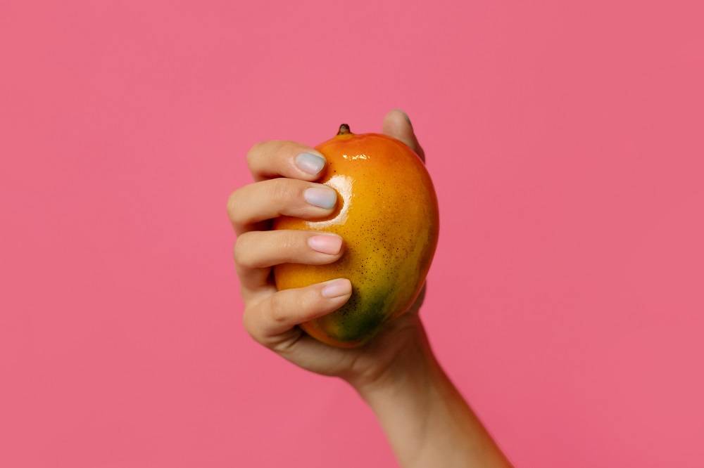 Petik Mangga, Bukan Sekadar Sesi Foreplay