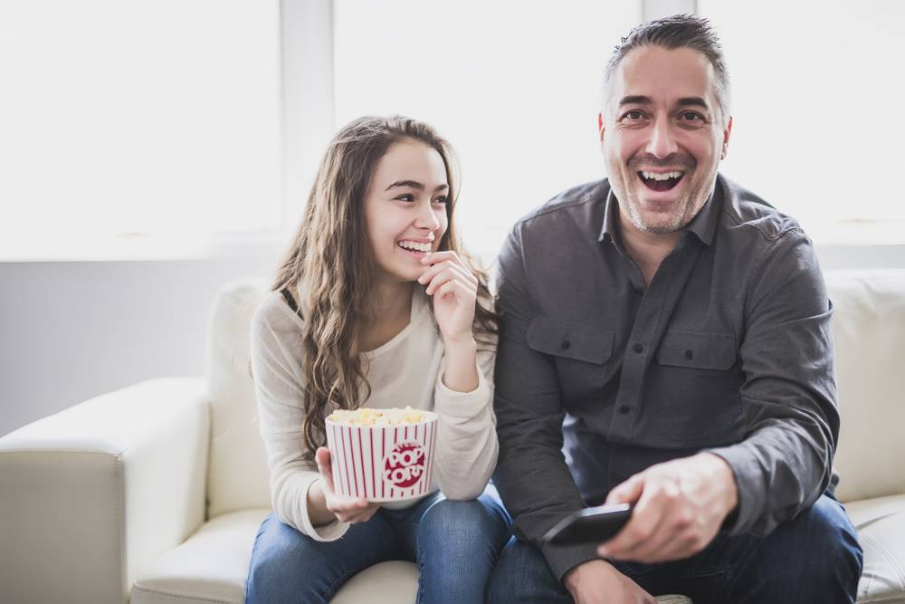 Ayah, Jangan Lakukan 6 Hal Ini Ketika Anak Perempuan Sudah Remaja