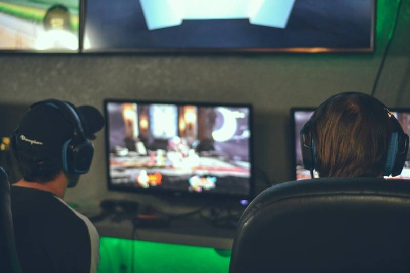 4 Rekomendasi Tempat Belajar Esport Untuk Si Kecil Lengkap dengan Kisaran Biayanya