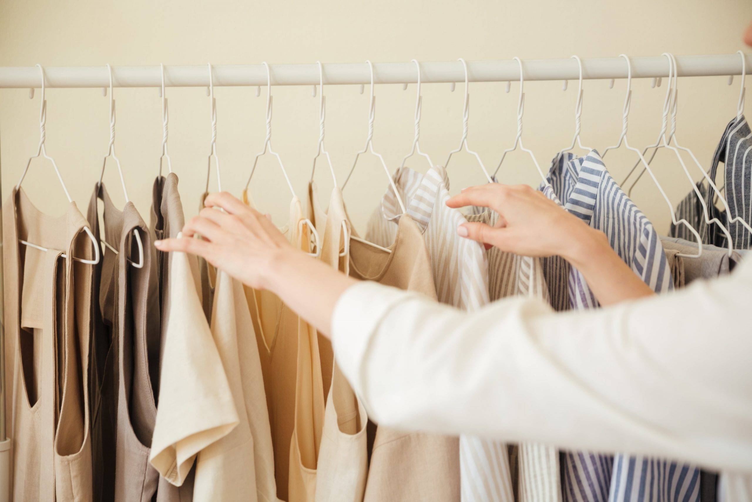 5 Tren Fashion 2023 yang Cocok untuk Ibu Bekerja