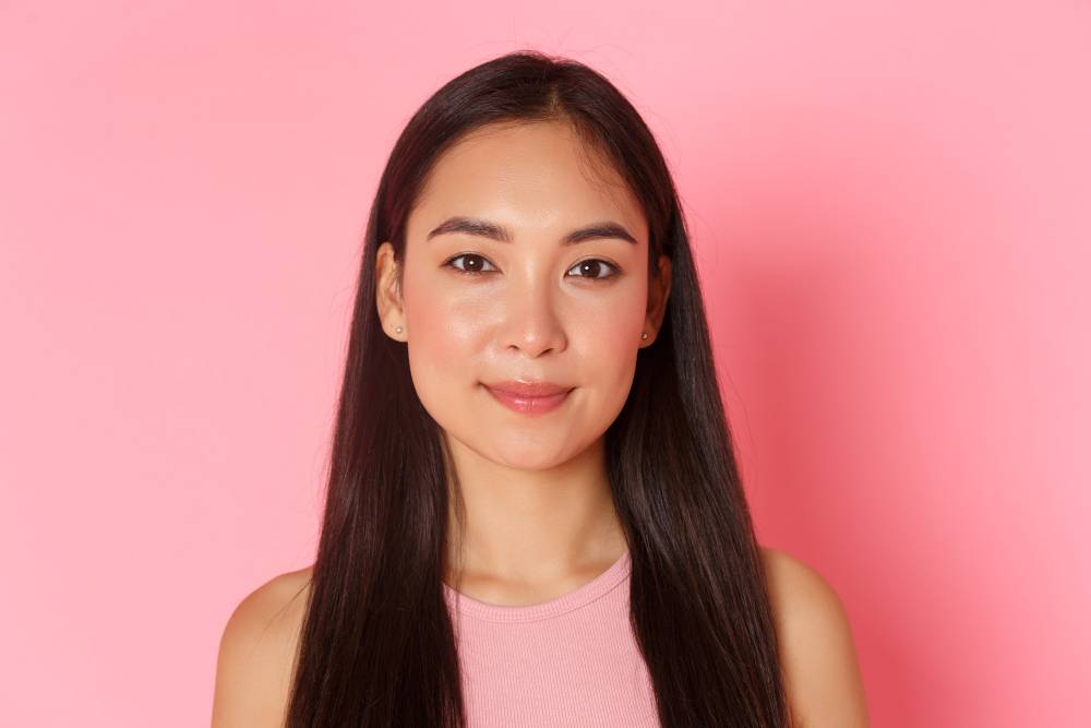 Rekomendasi Skincare dengan Hyaluronic Acid untuk Wajah Super Lembap, Nomor 2 Dipakai Sejuta Umat!