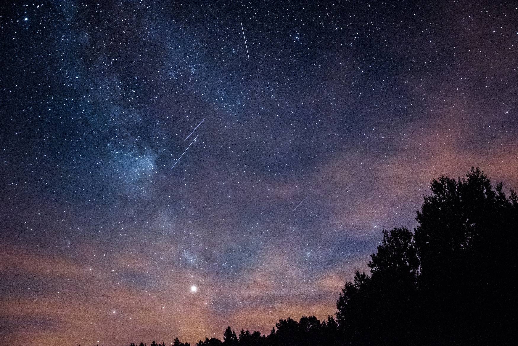 Fenomena Hujan Meteor Perseid 13 Agustus 2023, Apakah Berbahaya?