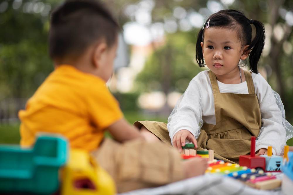 10 Manfaat Menitipkan Anak di Daycare, Mommies Wajib Tahu!