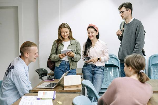 10 Universitas dengan Jurusan Psikologi Terbaik di Indonesia 2024 versi EduRank