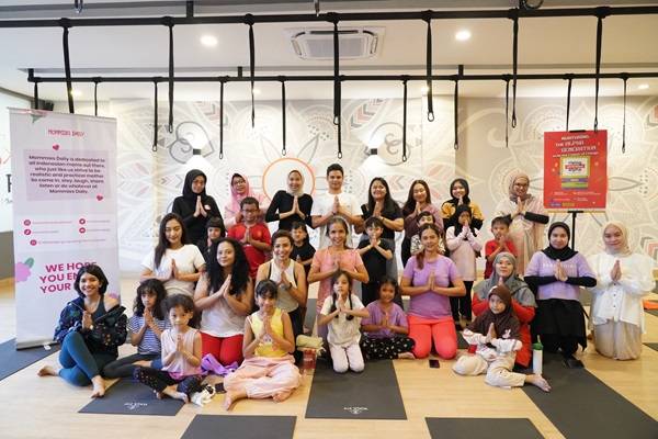 Serunya Yoga Mommies dan Si Kecil Bareng Mommies Daily Community