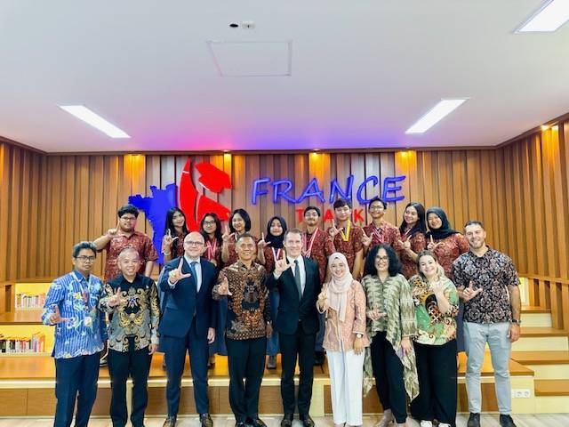 SMA Labschool Cibubur, Punya Program France Track hingga Kesempatan Kuliah di Prancis