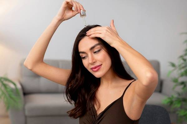 15 Rekomendasi Shampoo dan Vitamin untuk Rambut Kering dan Kusam, Mulai dari Rp10.000