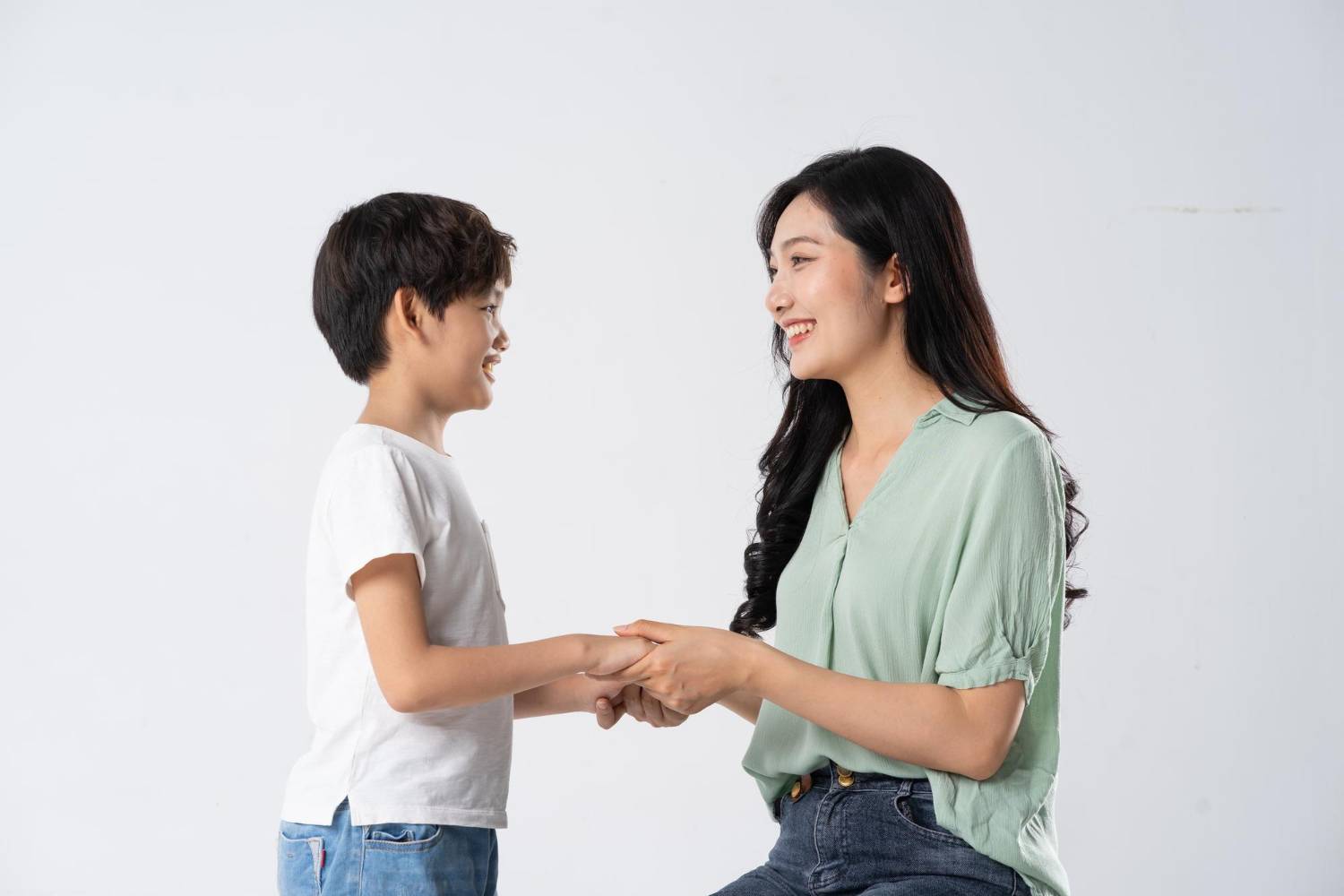 15 Pertanyaan Terbuka untuk Anak dari Orang Tua Tunggal, Baik untuk Emosi Anak