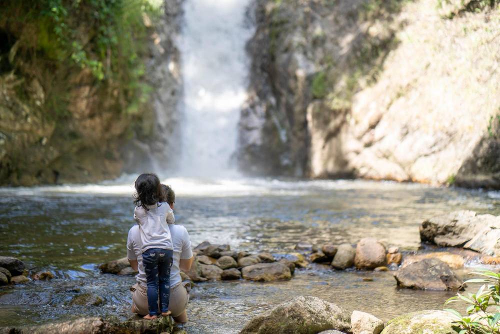 13 Wisata Curug yang Ramah Anak di Indonesia