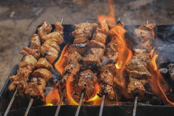 14 Makanan dan Minuman Penetralisir Tubuh Setelah Makan Daging Sapi saat Idul Adha