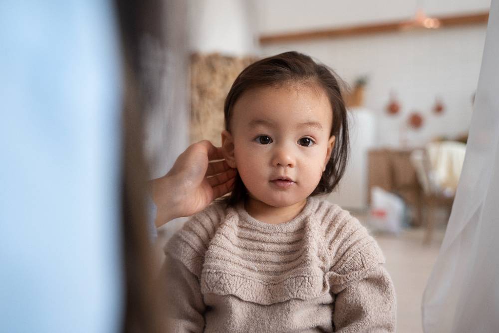 6 Rekomendasi Tempat Tindik Telinga Anak, Dijamin Aman