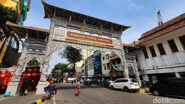 12 Tempat Wisata Kuliner Glodok yang Wajib Dikunjungi