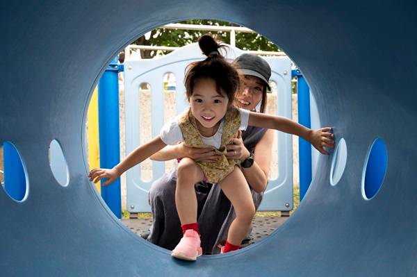 8 Cara Membesarkan Anak dengan Kecerdasan Kinestetik, Lakukan Sejak Dini!