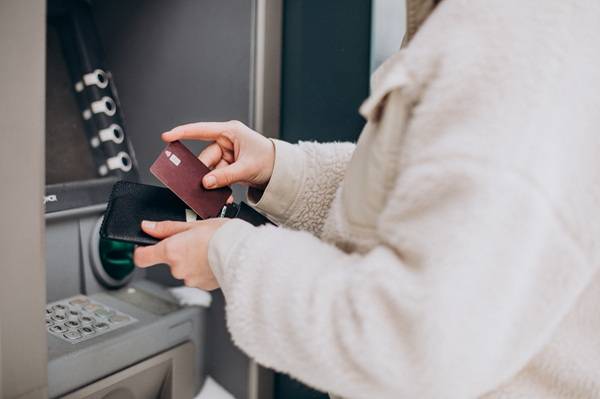 Catat! Ini Daftar Lokasi ATM dengan Pecahan Rp10.000 dan Rp20.000 di Jabodetabek