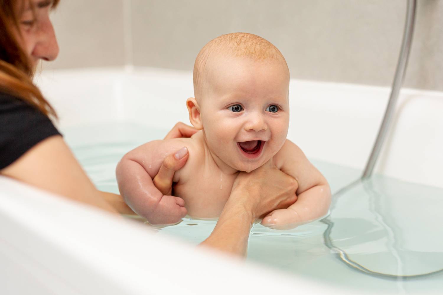10 Rekomendasi Sabun Mandi Bayi Favorit, Pilihan Terbaik untuk Si Kecil