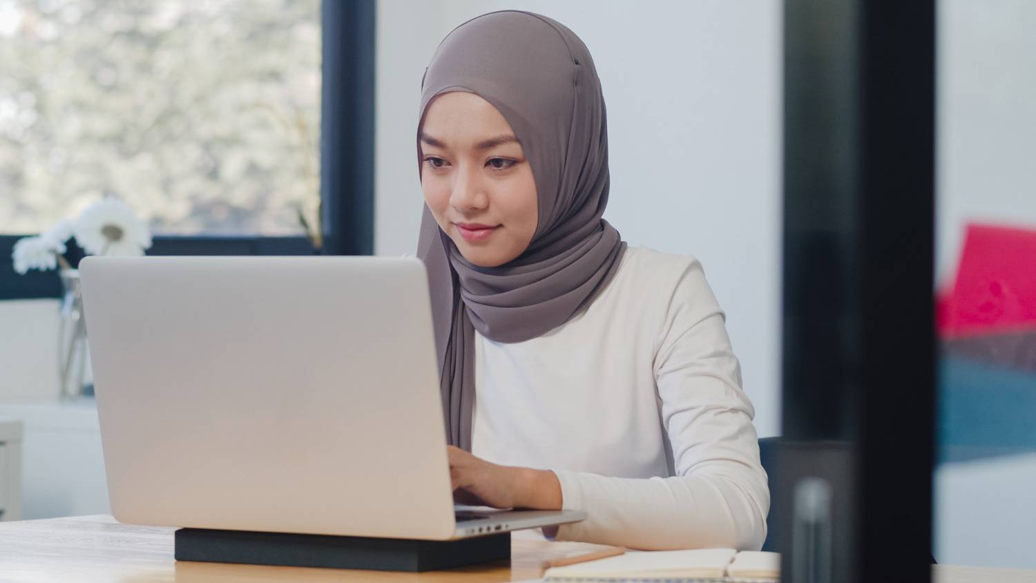 Switch Career ke PNS? Kuasai Soal CPNS dengan 20 Link Latihan Ini