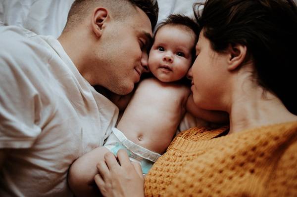 Paternity Leave: Mengapa Cuti Ayah Penting? Ini Jawaban Langsung dari Para Ayah