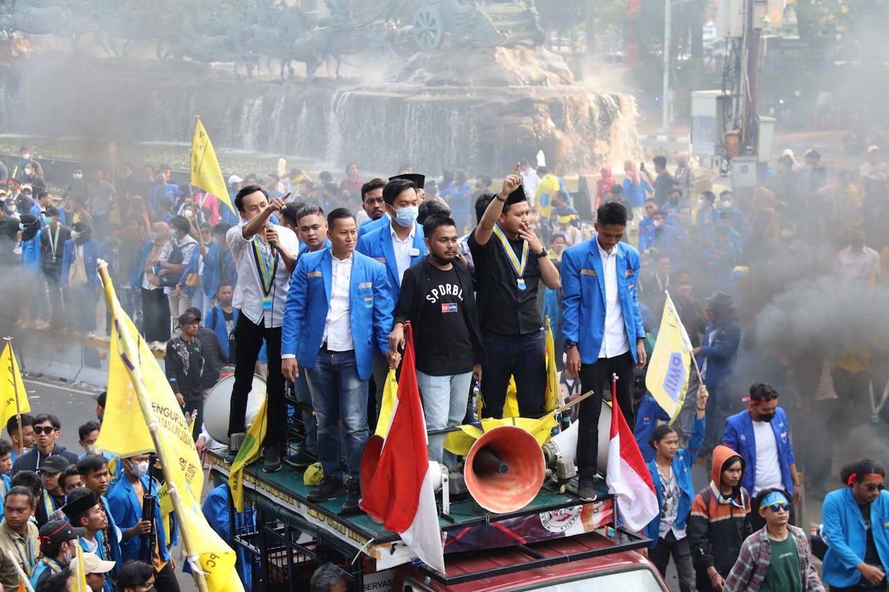 Demo Buruh 28 Agustus 2025 di DPR: 10.000 Buruh dan 6 Tuntutannya