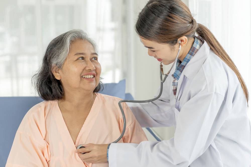 5 Rekomendasi Layanan Home Care Profesional dan Tepercaya di Indonesia, Lengkap dengan Harga dan Jenis Perawatan