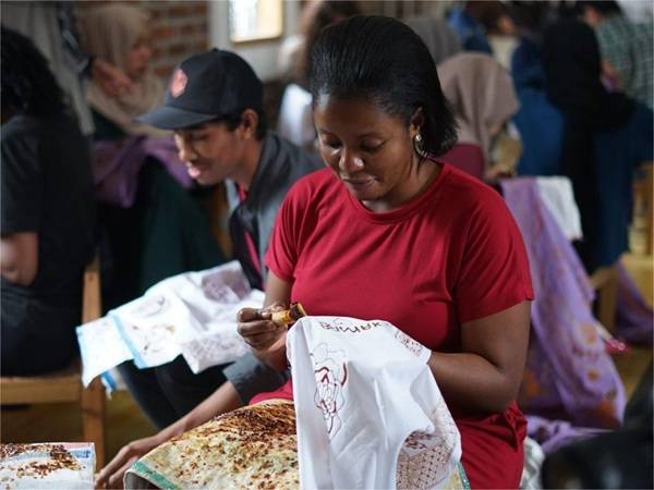 Hari Batik Nasional! Ini 5 Tempat Belajar Membatik untuk Anak-Anak hingga Dewasa