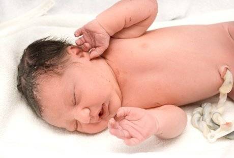 Cara Tepat Merawat Tali Pusat Bayi yang Baru Lahir