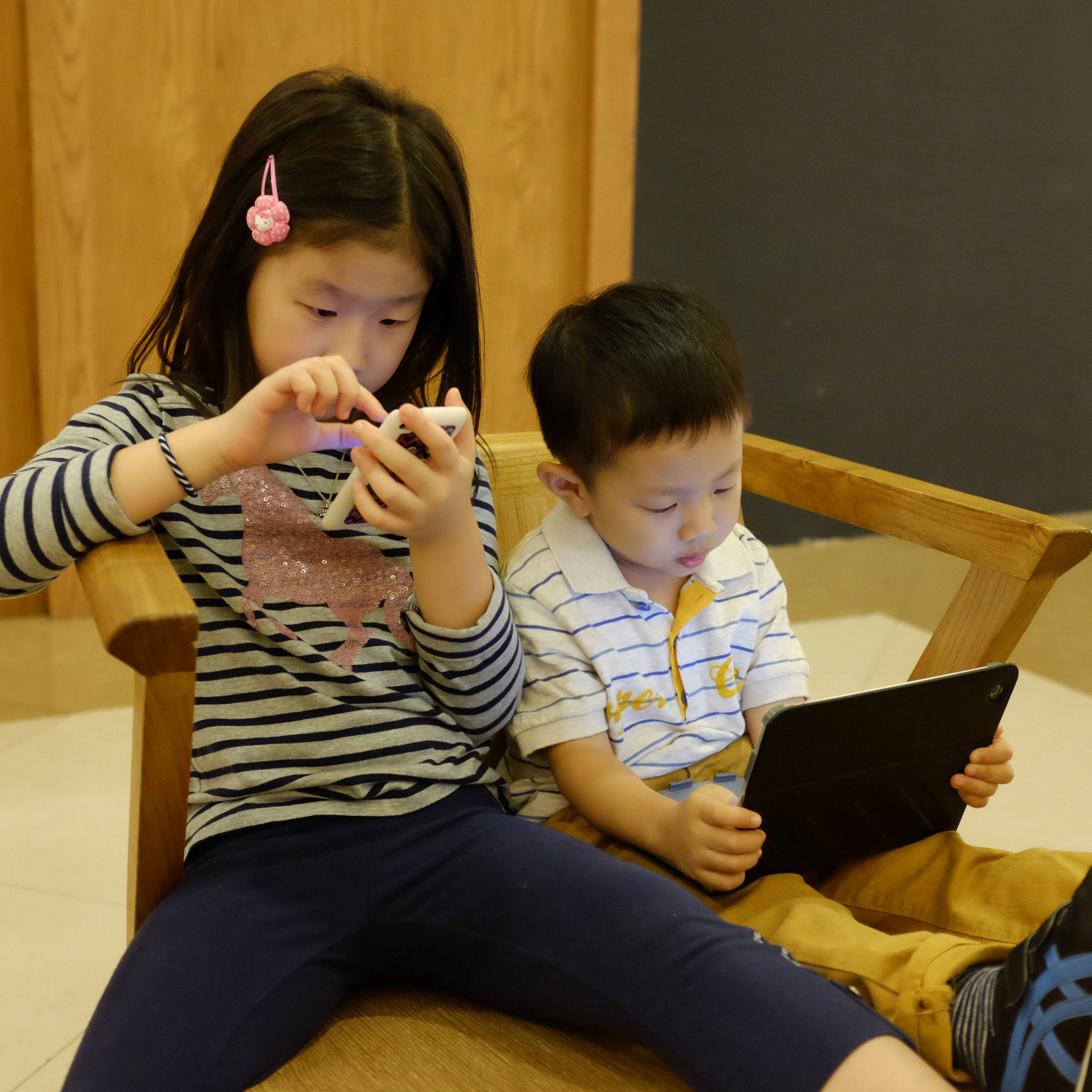 Pentingnya ‘Merangkul’ Teknologi Demi Masa Depan Anak