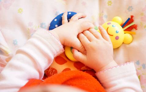 5 Jenis Mainan Untuk Stimulasi Panca Indera Bayi