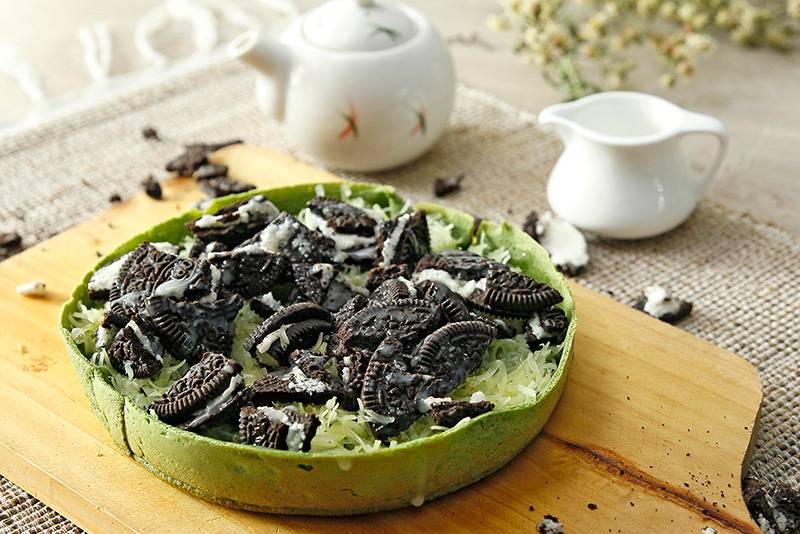 Martabak Green Tea with Cheese & Oreo