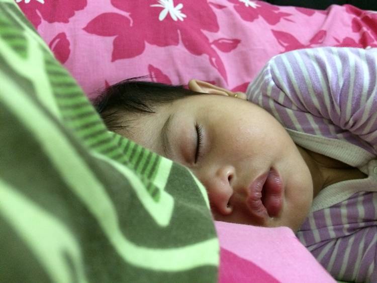 Agar Bayi Bisa Tidur Lebih Nyenyak, Pahami Kebiasaannya
