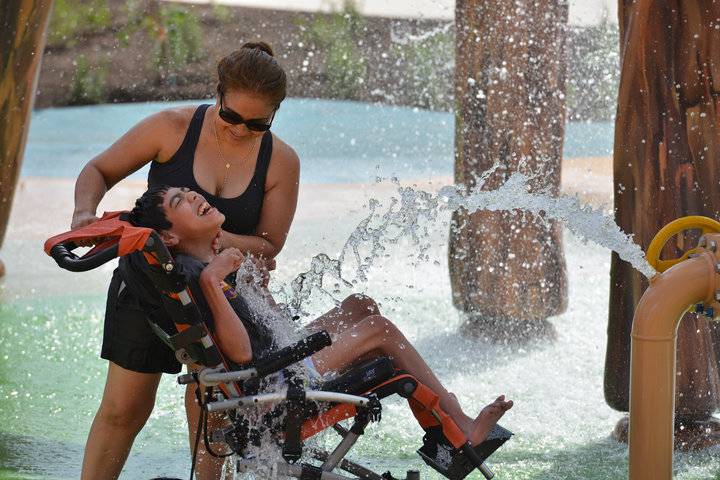 Keren! Ada Water Park Pertama di Dunia untuk Penyandang Disabilitas