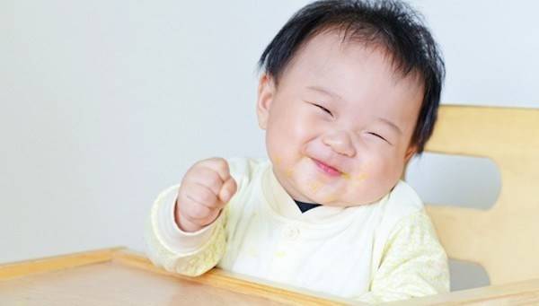 Baby Led Weaning VS Responsive Feeding