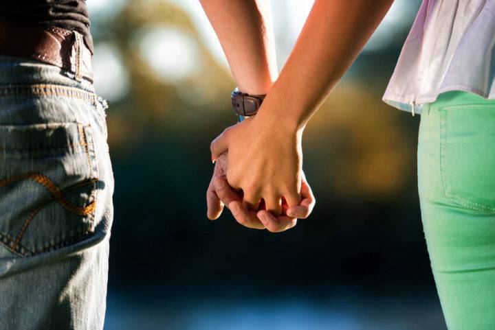 Pernikahan Abad Ini: Bahagia Tak Bisa Hanya Modal Cinta