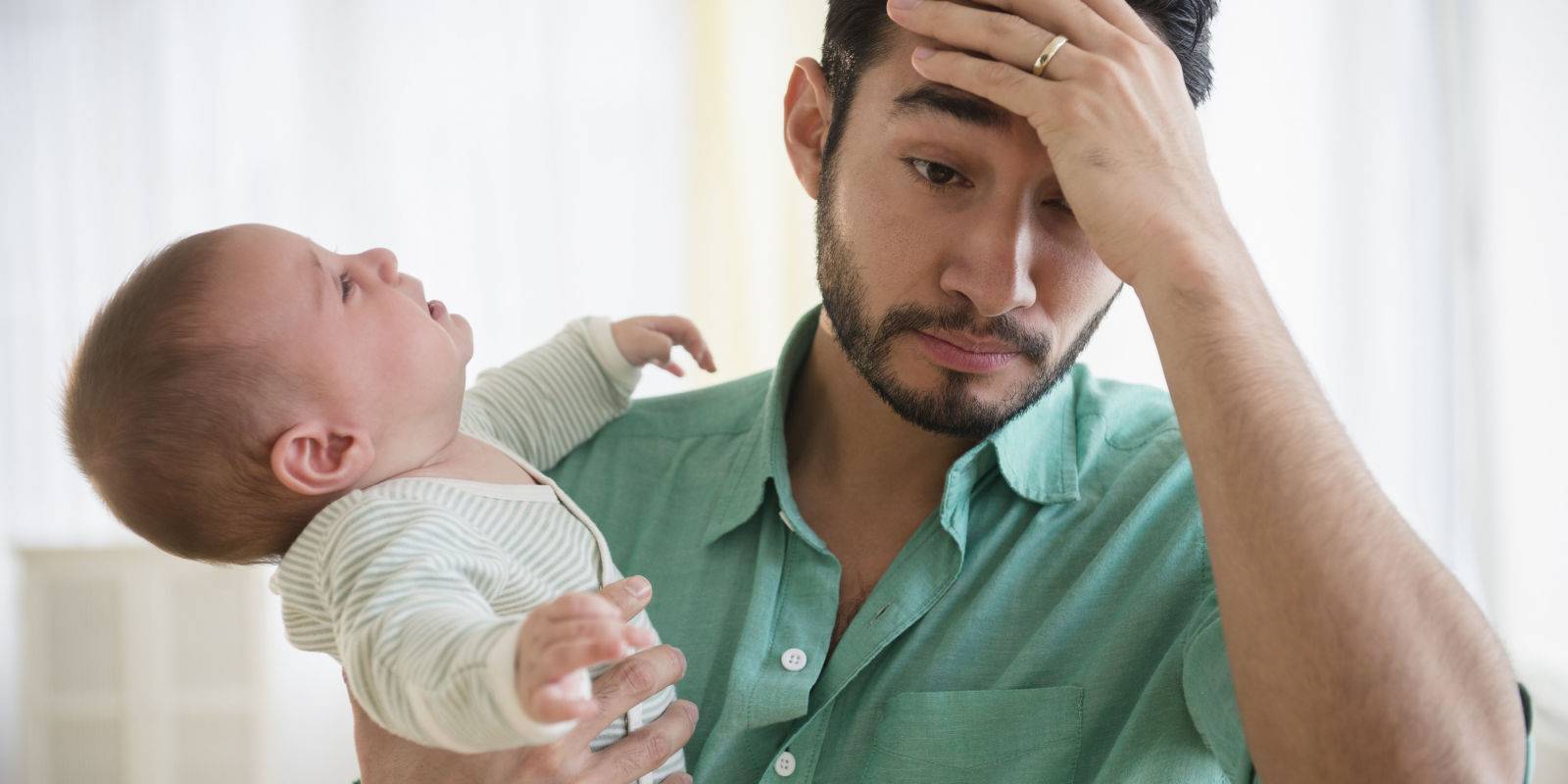 Ketika si Kecil Lahir, Ayah Juga Bisa Mengalami Postpartum Depression